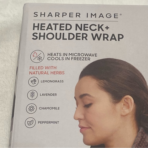 NEW Sharper Image Heated Neck & Shoulder Wrap - Picture 2 of 6